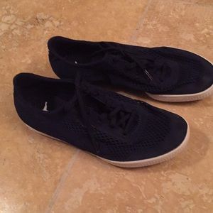 Summer weight Golf shoes